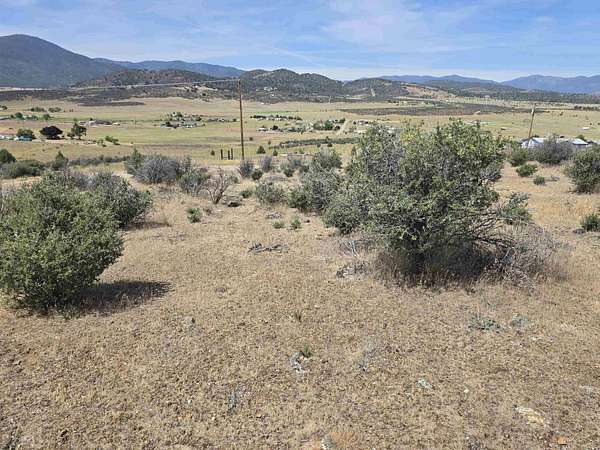 21 Acres of Land for Sale in Montague, California