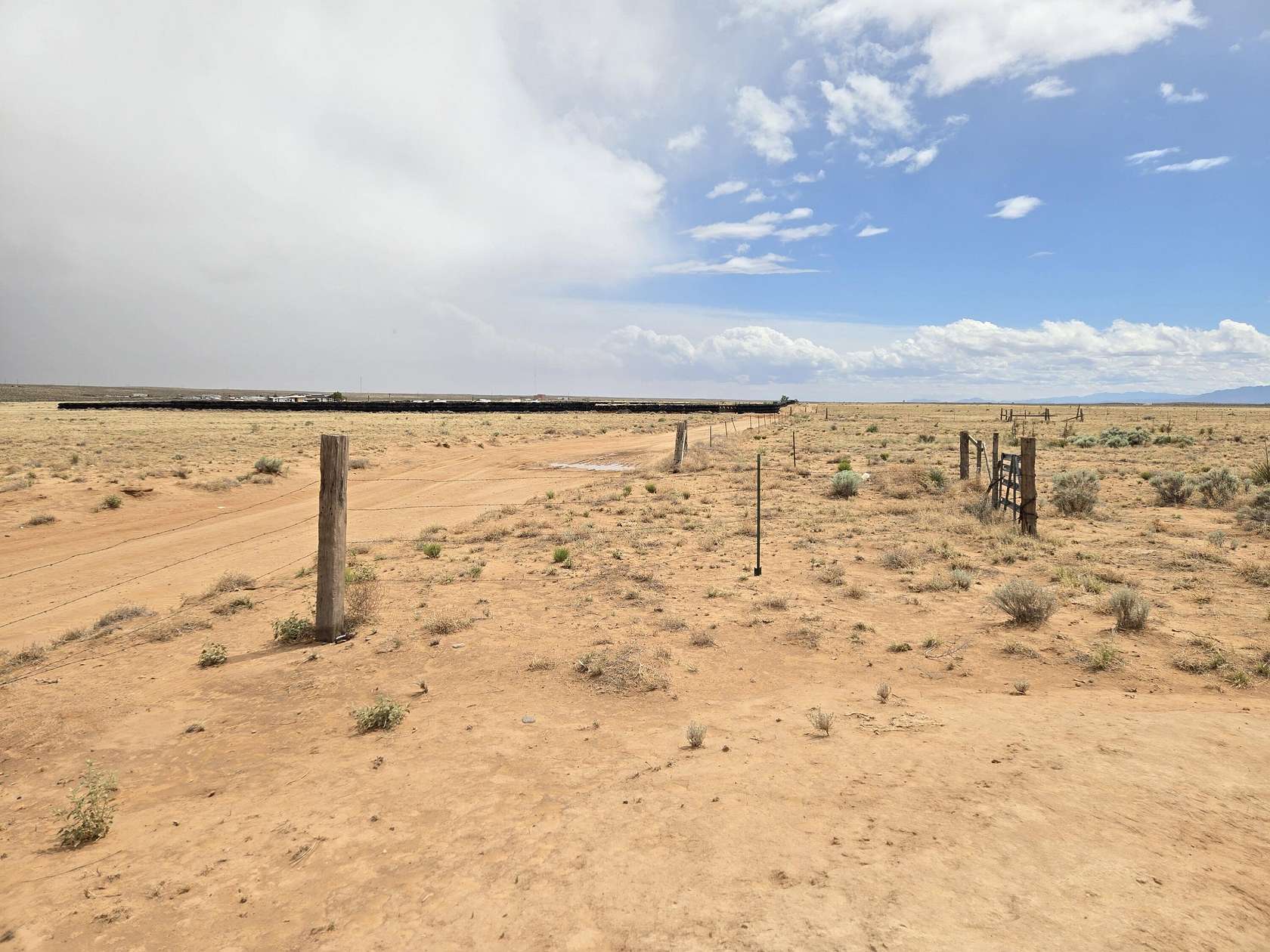 10 Acres of Mixed-Use Land for Sale in Los Lunas, New Mexico