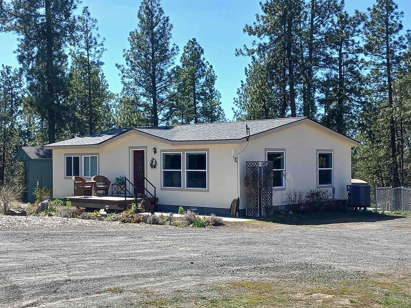 10 Acres of Improved Mixed-Use Land for Sale in Medical Lake, Washington