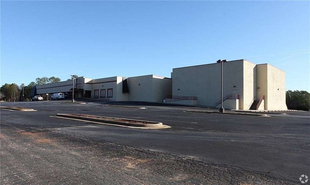 7.6 Acres of Improved Mixed-Use Land for Sale in Riverdale, Georgia