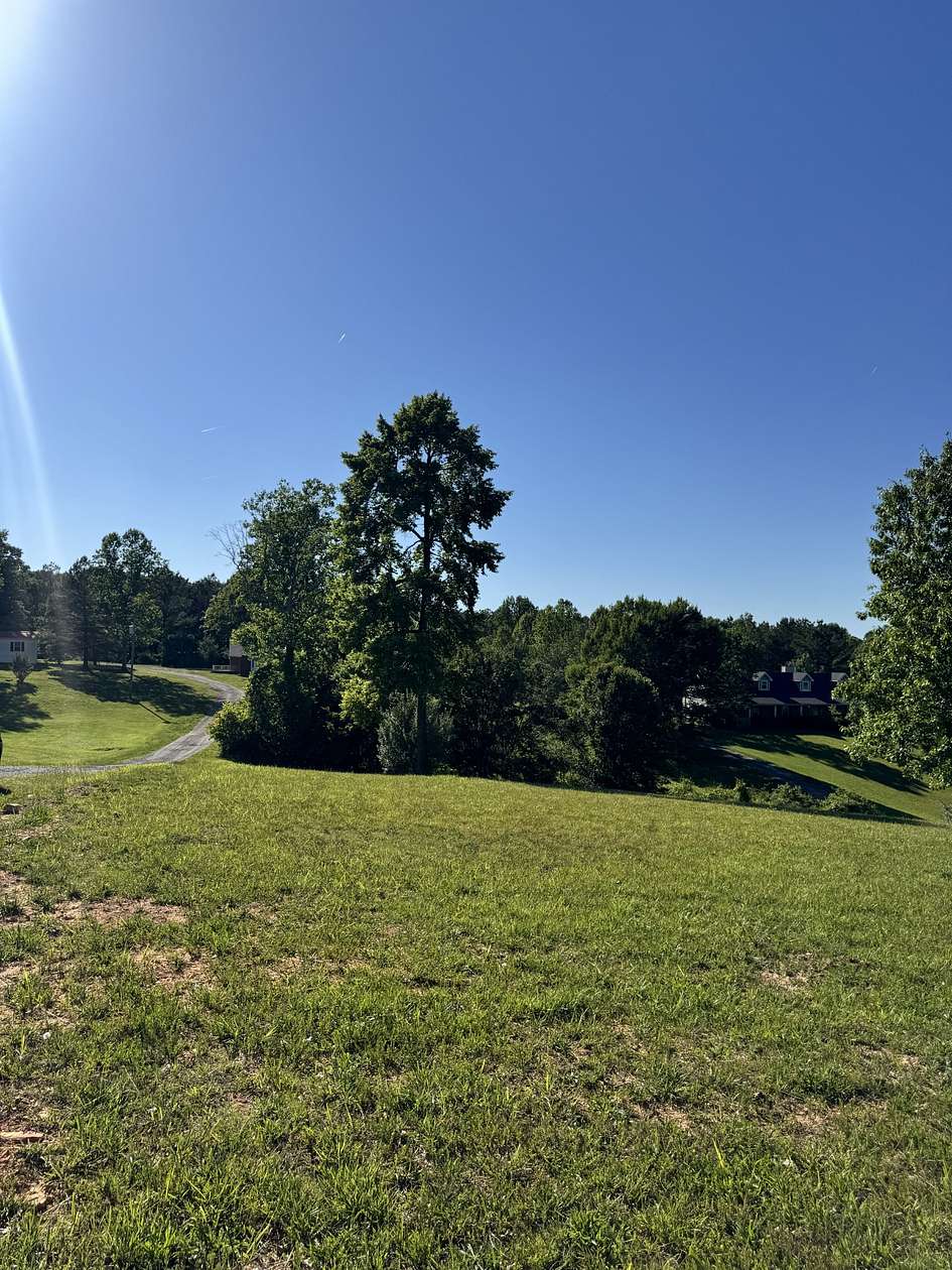 1.7 Acres of Residential Land for Sale in Charlotte, Tennessee
