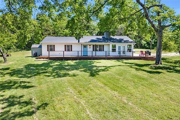 25.3 Acres of Recreational Land with Home for Sale in Lincoln, Arkansas