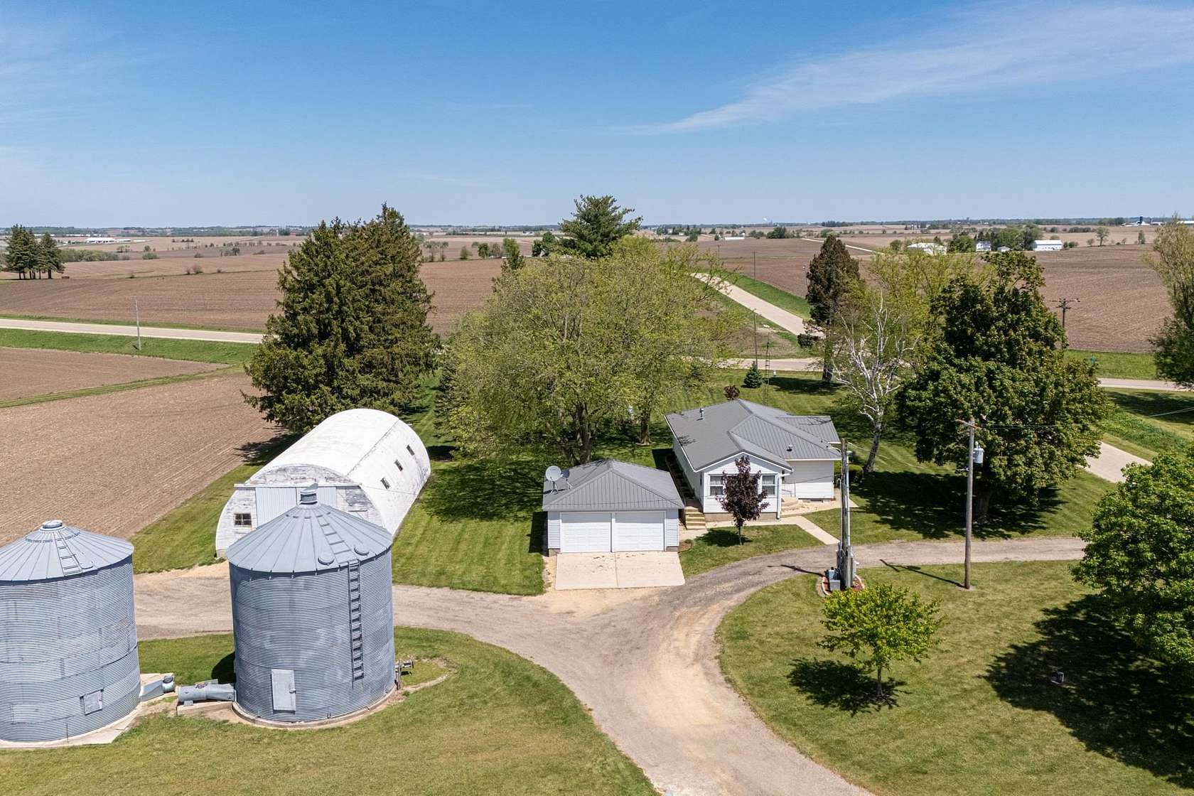 2.4 Acres of Land with Home for Sale in Orangeville, Illinois