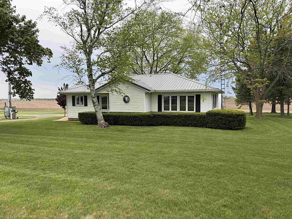 2.4 Acres of Land with Home for Sale in Orangeville, Illinois
