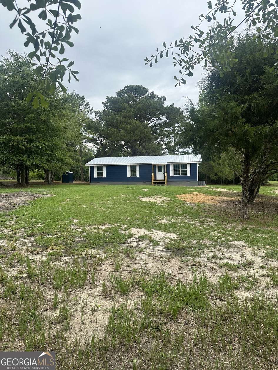 3.45 Acres of Land with Home for Sale in East Dublin, Georgia