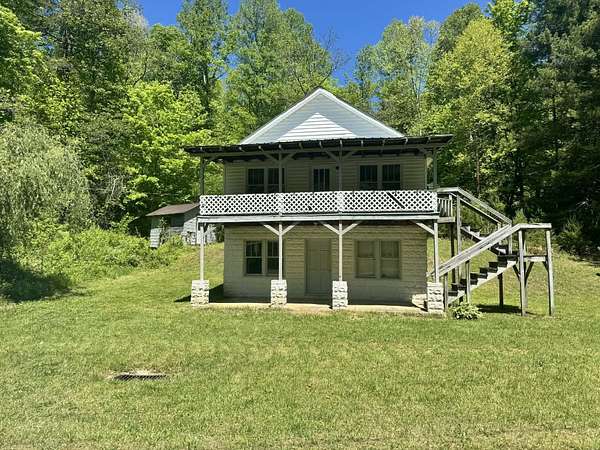 2.64 Acres of Land with Home for Sale in Somerset, Kentucky