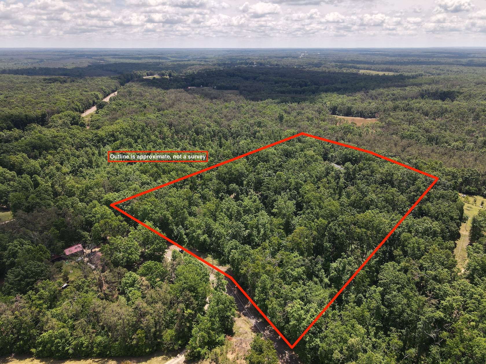 10.5 Acres of Land for Sale in Savannah, Tennessee