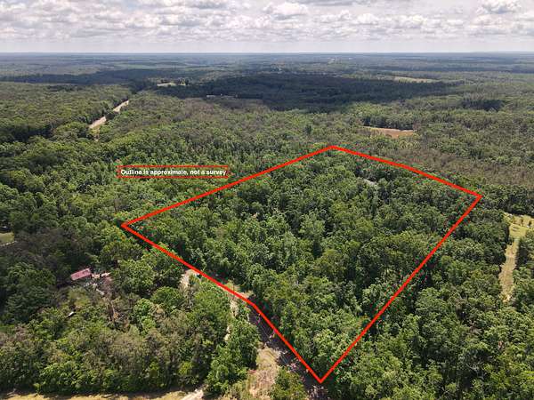10.5 Acres of Land for Sale in Savannah, Tennessee