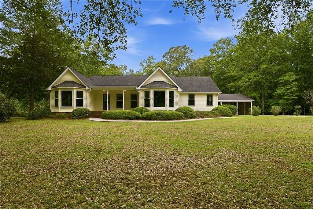 9.2 Acres of Land with Home for Sale in Fayetteville, Georgia