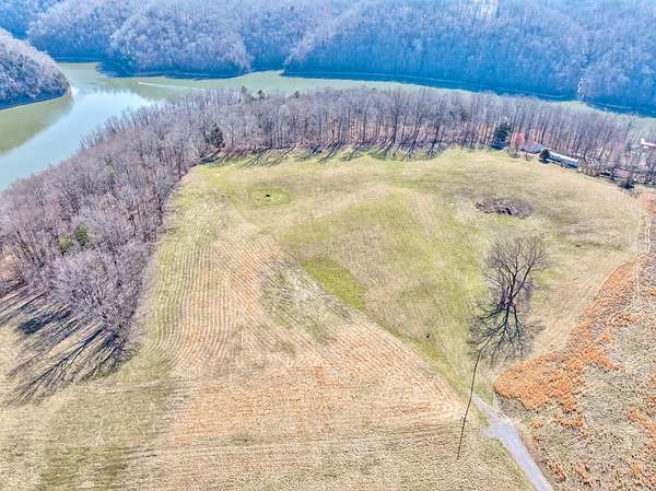 5 Acres of Residential Land for Sale in Smithville, Tennessee