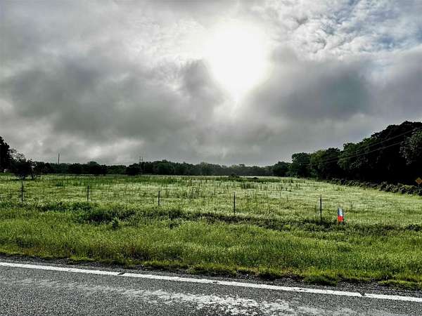 16 Acres of Land for Sale in Chico, Texas