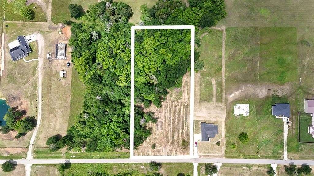 3 Acres of Residential Land for Sale in Celeste, Texas