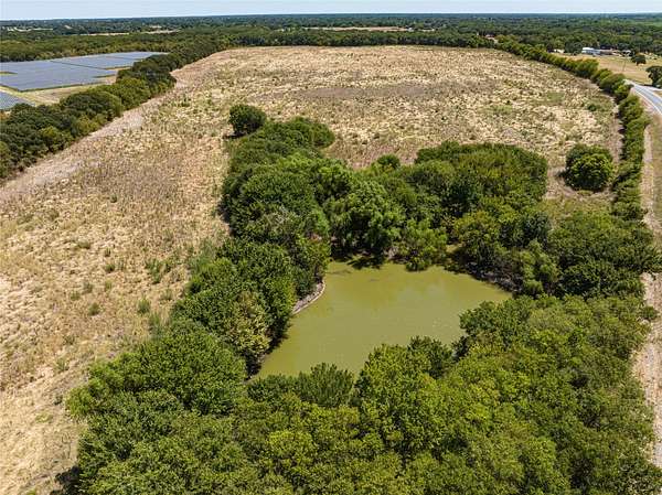 83.9 Acres of Agricultural & Residential Land for Sale in Scurry, Texas