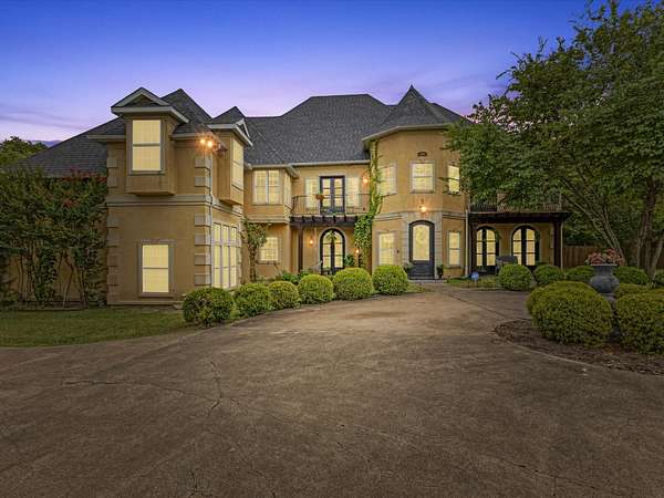 2.3 Acres of Land with Home for Sale in Mesquite, Texas