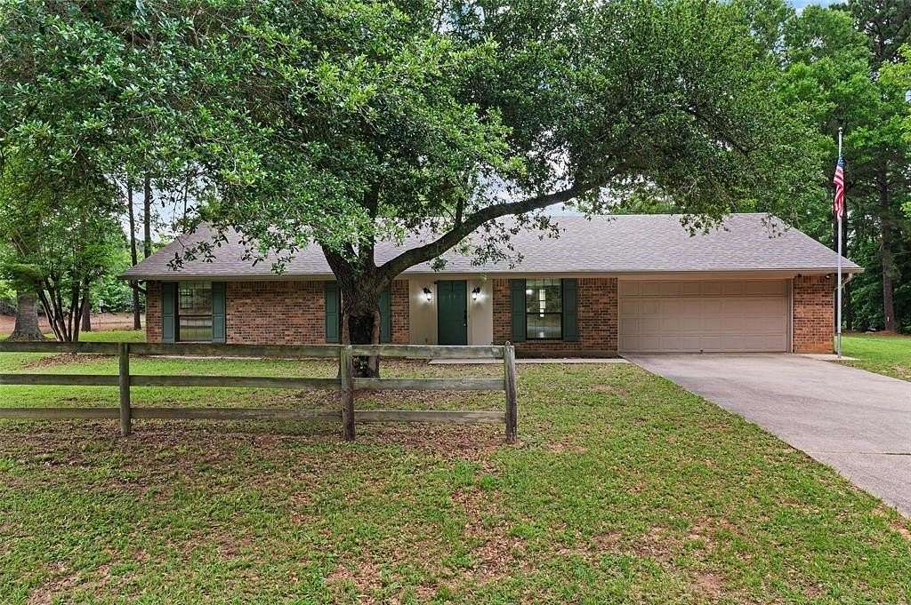 3 Acres of Land with Home for Sale in Greenwood, Louisiana