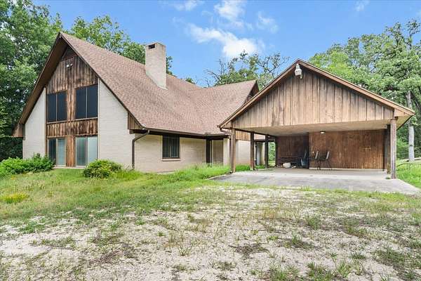 88.4 Acres of Land with Home for Sale in Fairfield, Texas