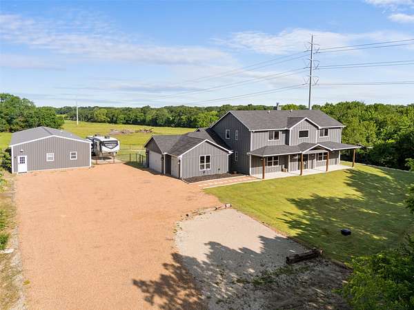 17.1 Acres of Land with Home for Sale in Farmersville, Texas