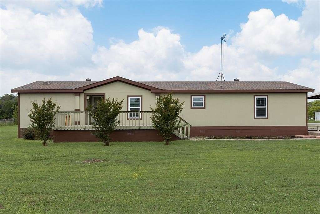 2 Acres of Land with Home for Sale in Caddo Mills, Texas