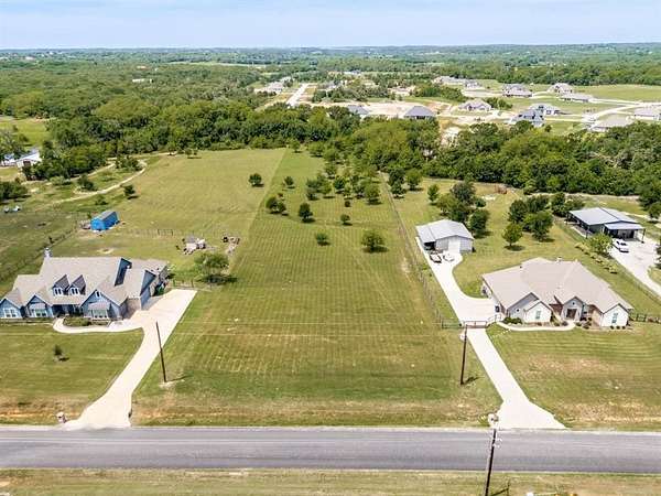 2.61 Acres of Residential Land for Sale in Weatherford, Texas
