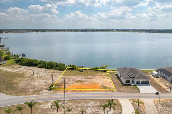 0.35 Acres of Residential Land for Sale in Eagle Lake, Florida