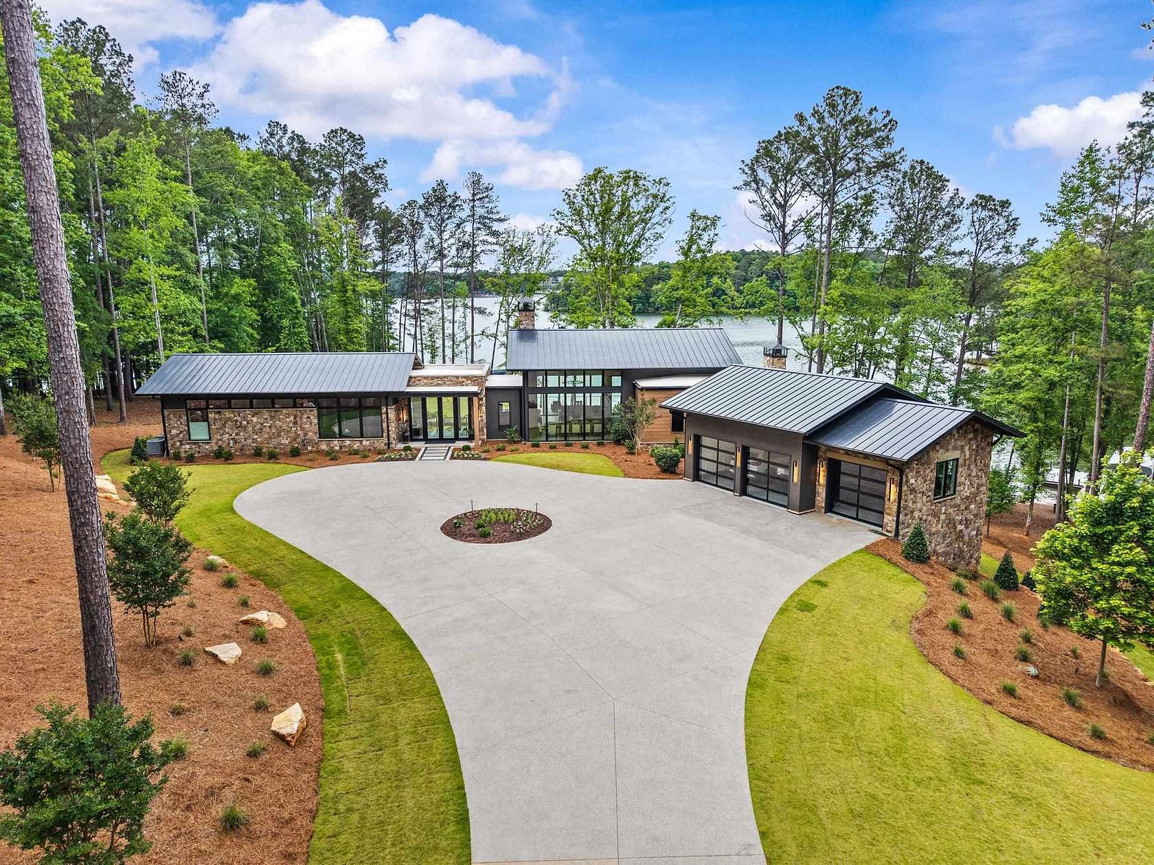 4.5 Acres of Land with Home for Sale in Greensboro, Florida