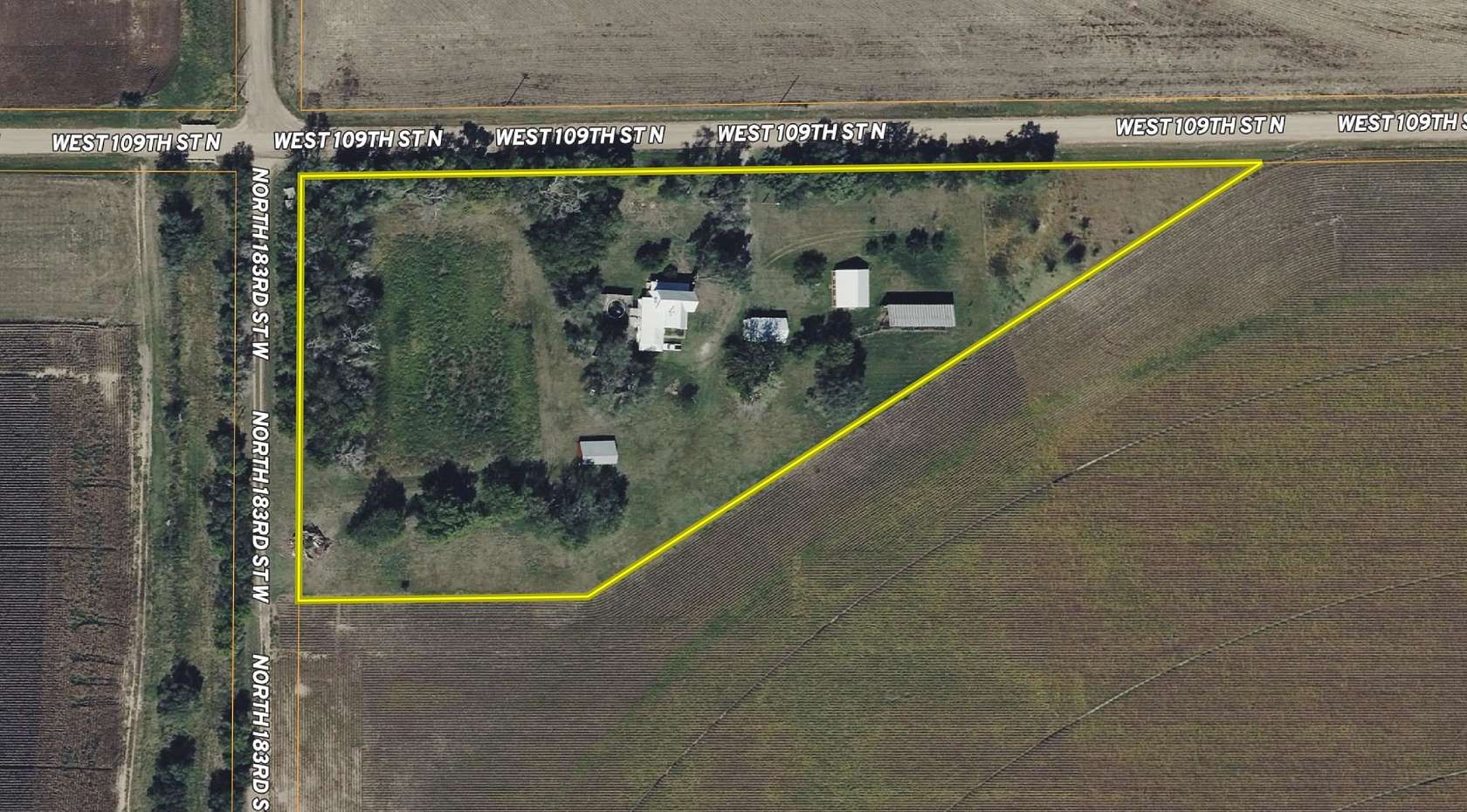 5 Acres of Land with Home for Auction in Sedgwick, Kansas