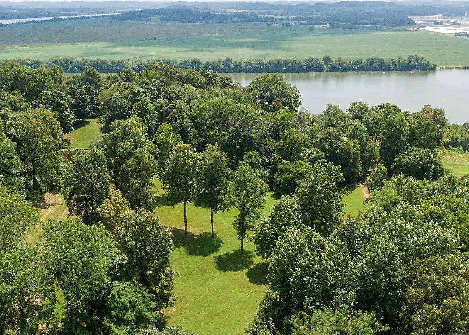 13.7 Acres of Recreational Land for Sale in Cannelton, Indiana