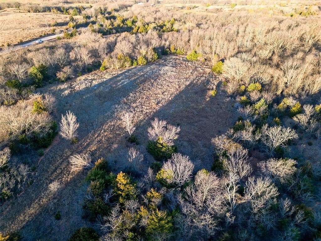10 Acres of Land for Sale in Lindsay, Oklahoma