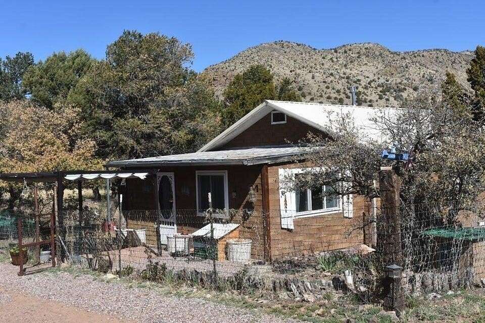 2 Acres of Land with Home for Sale in Magdalena, New Mexico