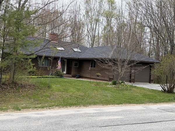 4.3 Acres of Land with Home for Sale in Paris, Maine