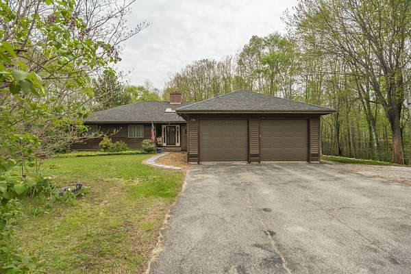 4.3 Acres of Land with Home for Sale in Paris, Maine