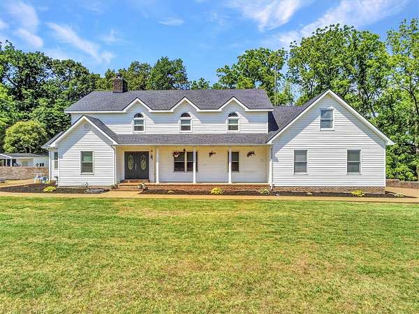 2 Acres of Land with Home for Sale in Smiths Grove, Kentucky