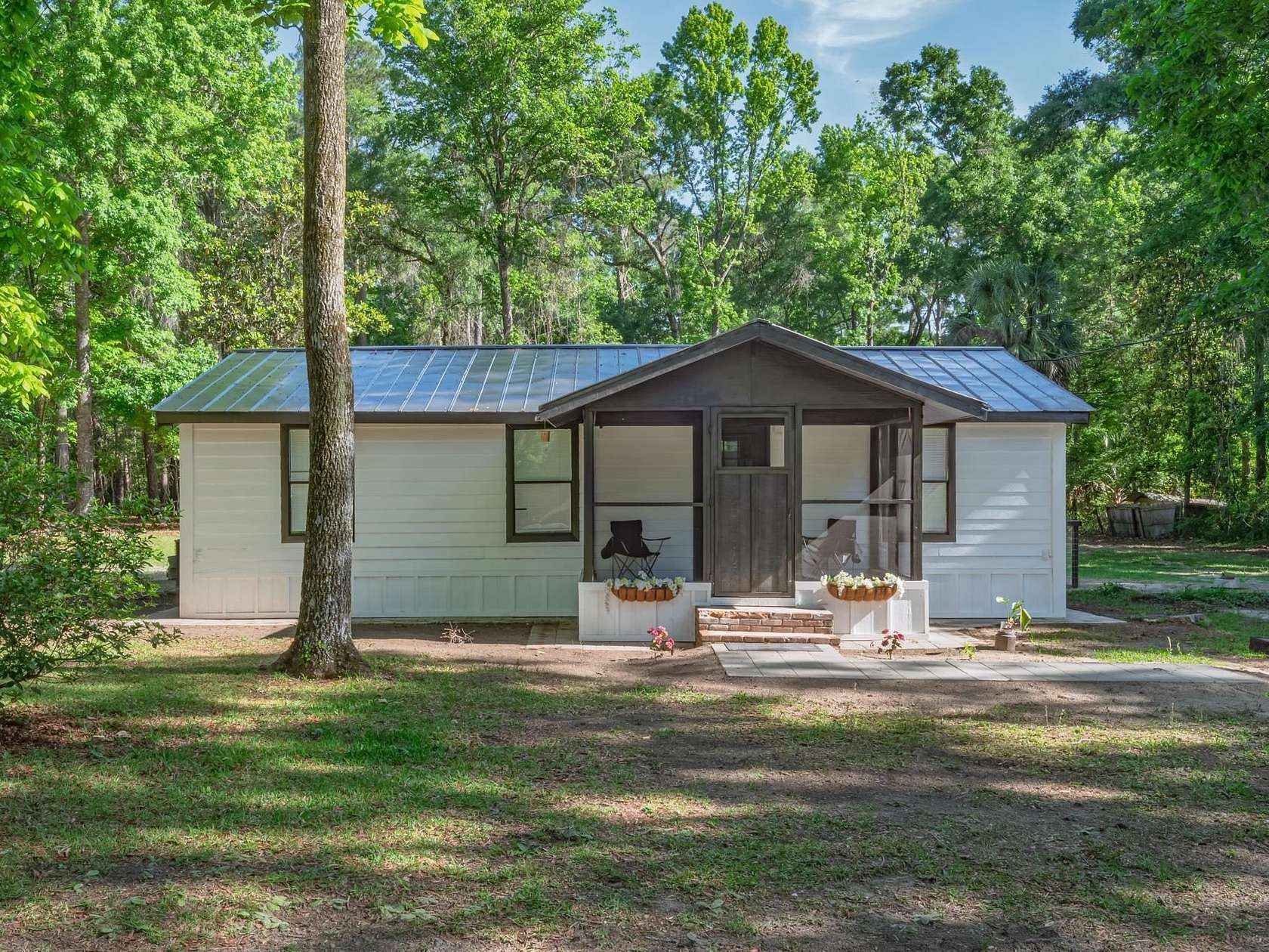 2.52 Acres of Land with Home for Sale in Crawfordville, Florida