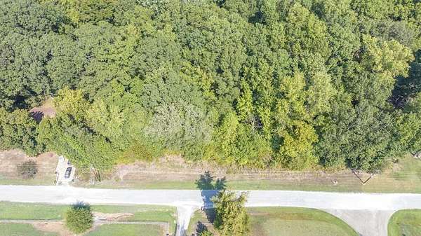 1 Acre of Residential Land for Sale in Arlington, Tennessee