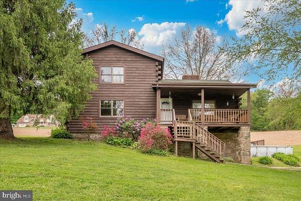 2.6 Acres of Land with Home for Sale in Seven Valleys, Pennsylvania