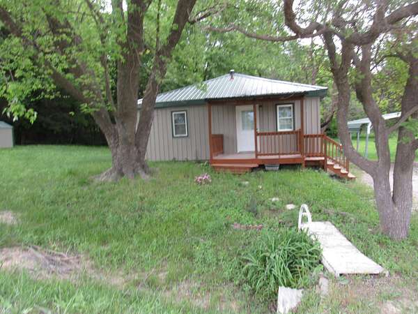 2.5 Acres of Land with Home for Lease in Marshfield, Missouri