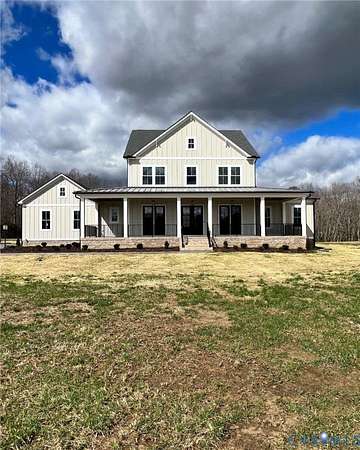 10 Acres of Land with Home for Sale in Mechanicsville, Virginia