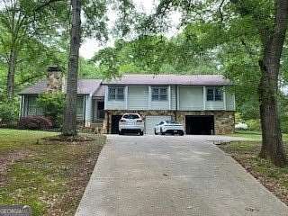 3 Acres of Land with Home for Lease in Auburn, Georgia