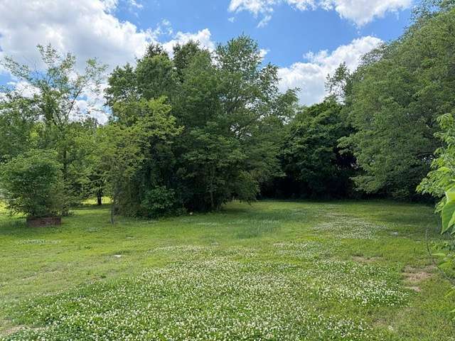 0.71 Acres of Residential Land for Sale in Fayetteville, Tennessee