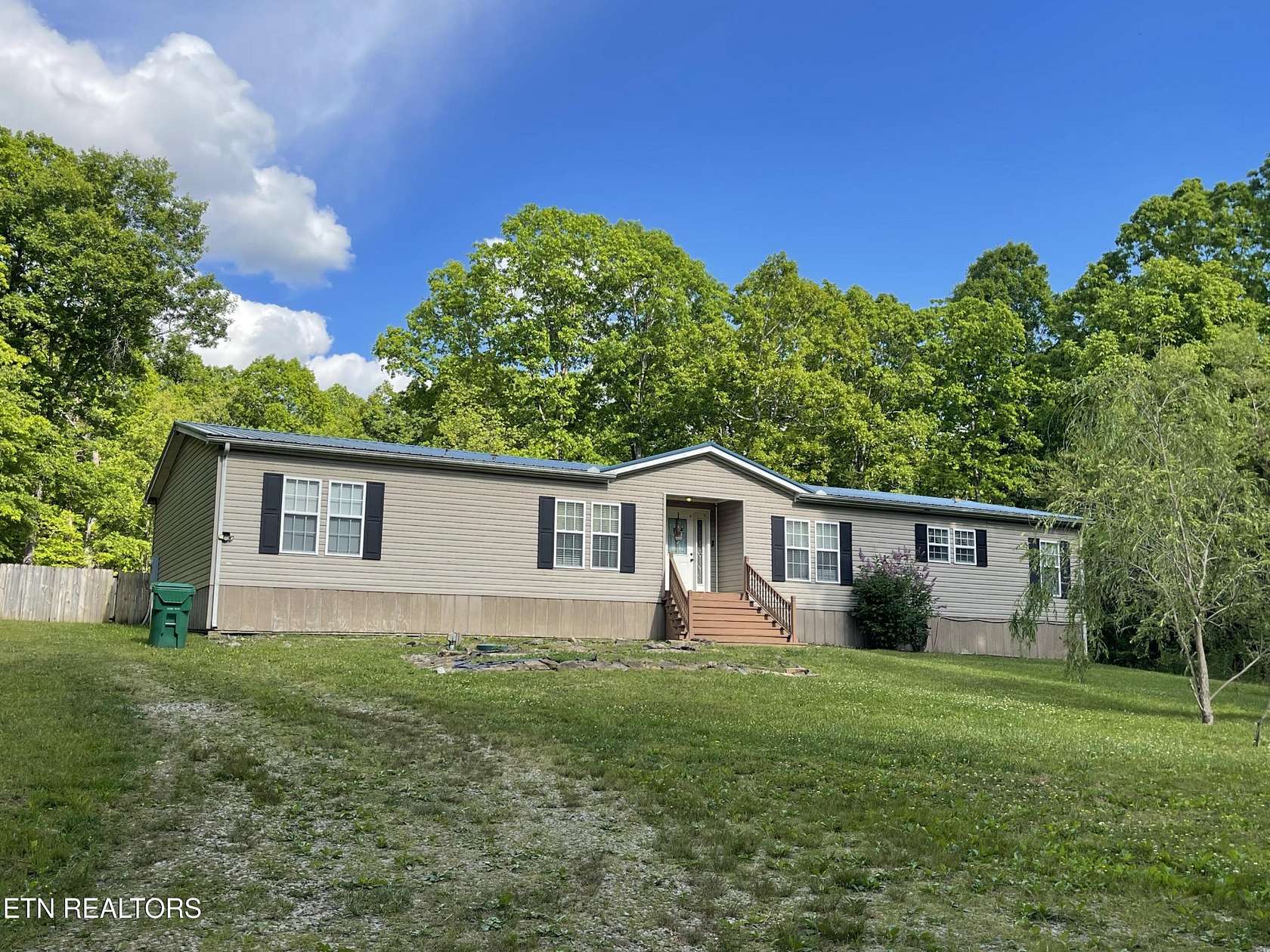 4.33 Acres of Land with Home for Sale in Crossville, Tennessee
