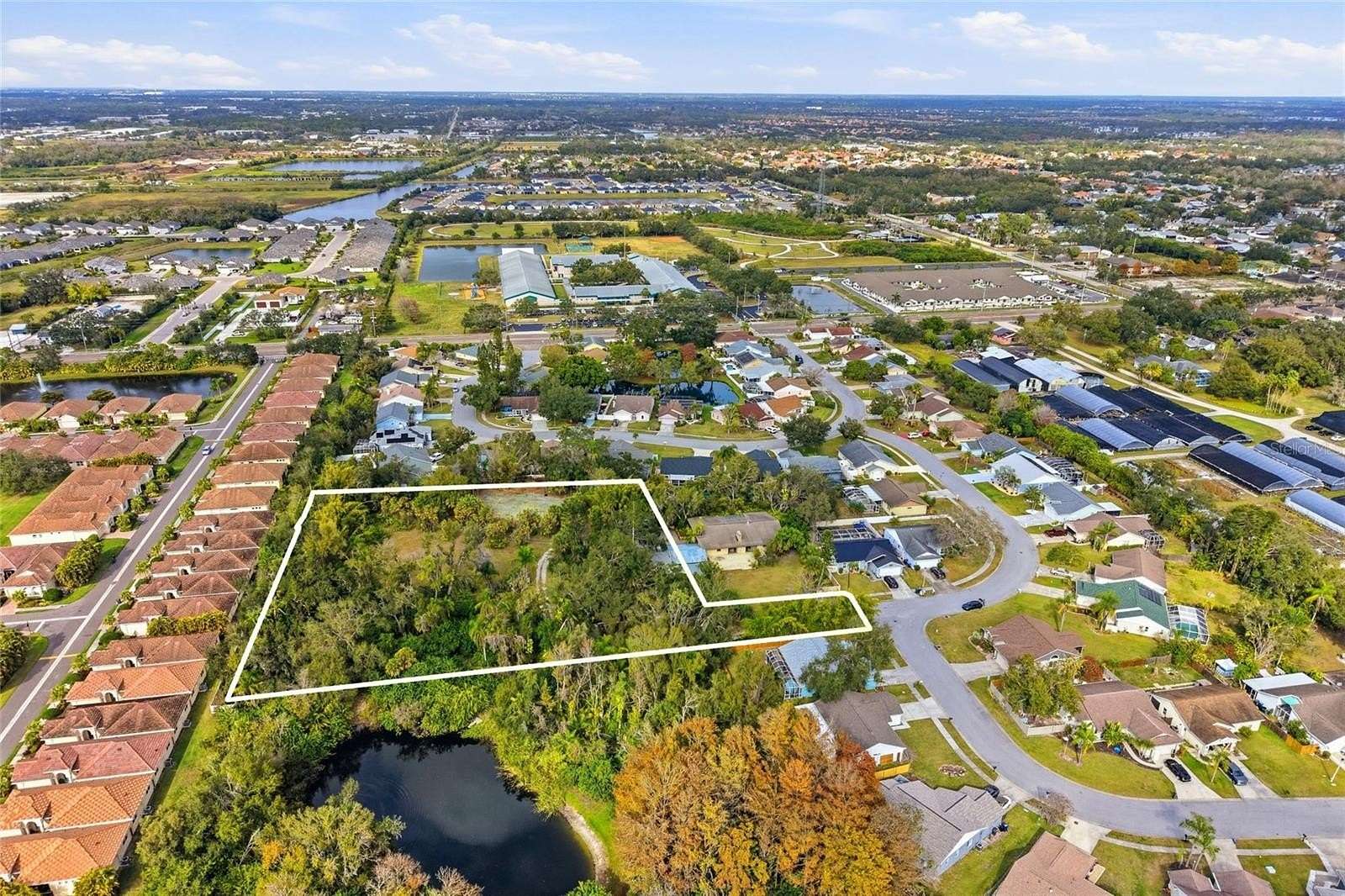 2.62 Acres of Land with Home for Sale in Sarasota, Florida