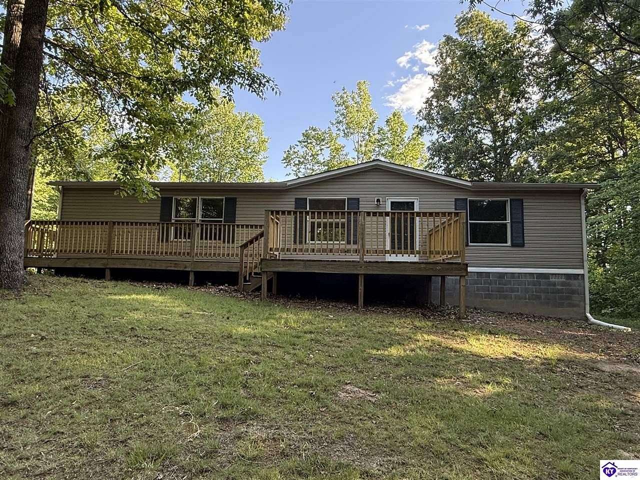 4 Acres of Land with Home for Sale in Brandenburg, Kentucky
