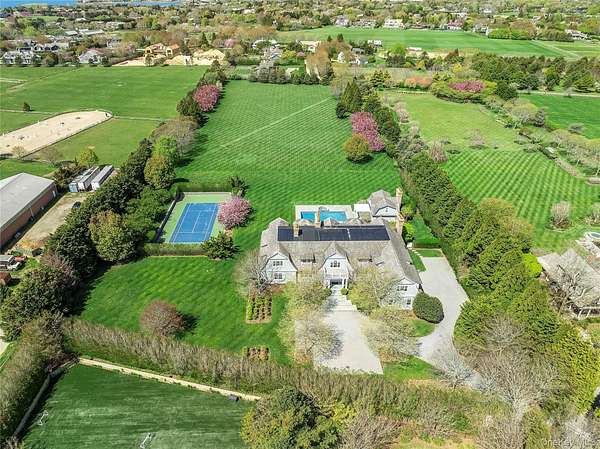 2 Acres of Land with Home for Sale in Water Mill, New York