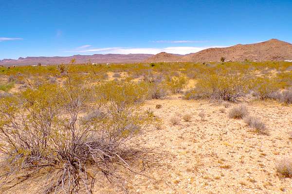 2.35 Acres of Residential Land for Sale in Golden Valley, Arizona