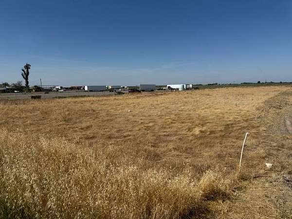 2.44 Acres of Mixed-Use Land for Sale in Firebaugh, California