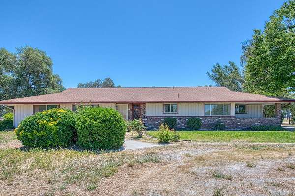 2 Acres of Land with Home for Sale in Fresno, California