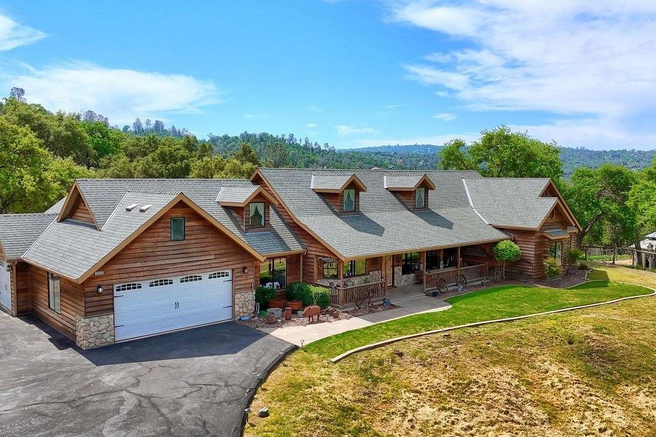 4.52 Acres of Land with Home for Sale in Coarsegold, California