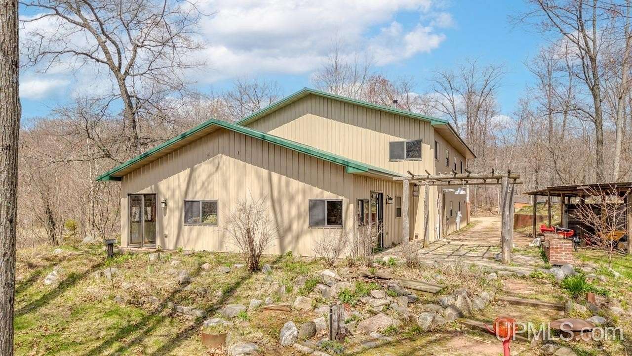 5.65 Acres of Land with Home for Sale in Dunbar Town, Wisconsin