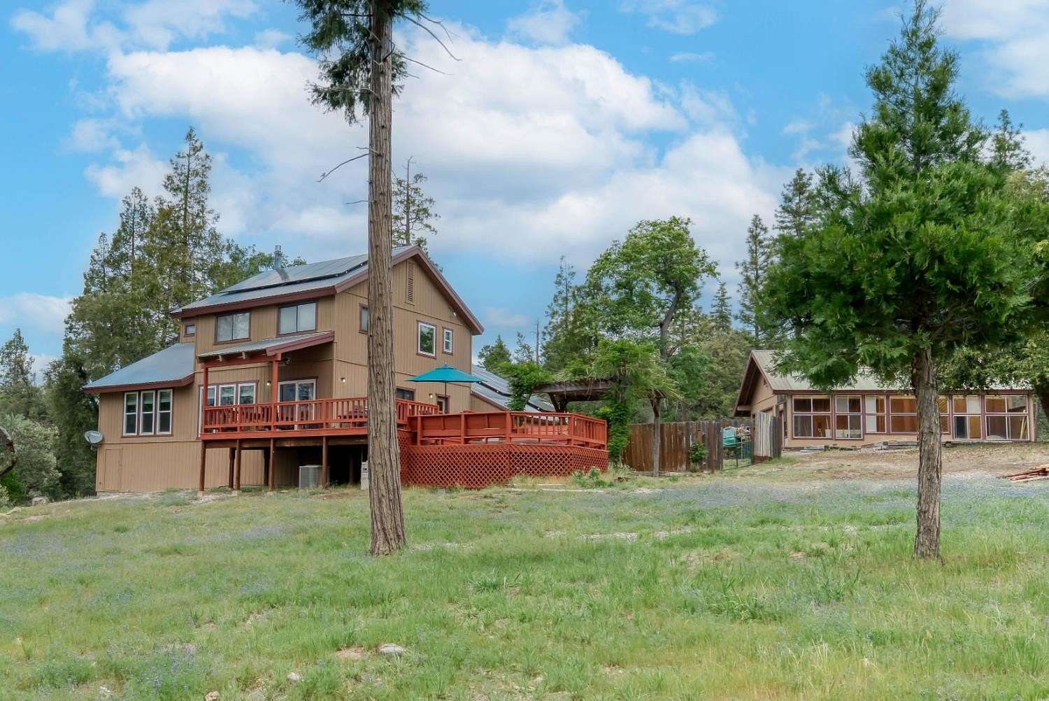 3.1 Acres of Land with Home for Sale in Auberry, California