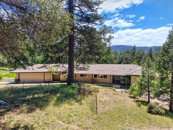5 Acres of Land with Home for Sale in Oakhurst, California